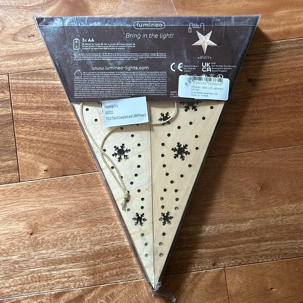 Lumineo Hanging Wooden Star